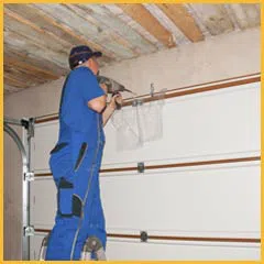Community Garage Door Service Robbins, IL 708-965-8198 - side-garage-door-repair-10-48m